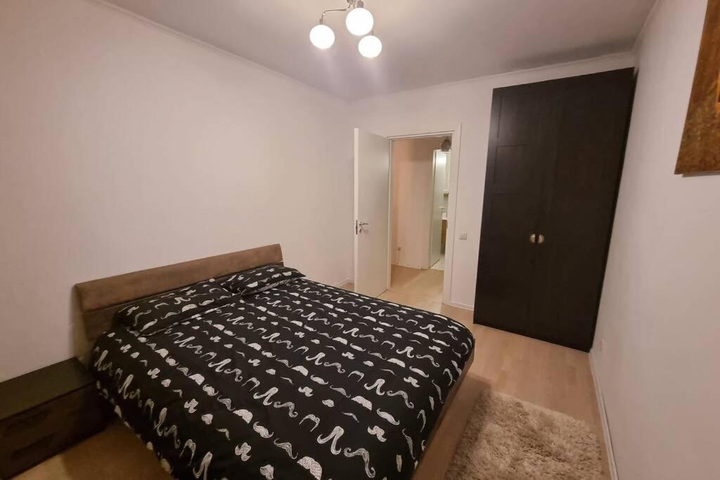 Park Residence 5, 2 Bedroom Apartment Bükreş Dış mekan fotoğraf